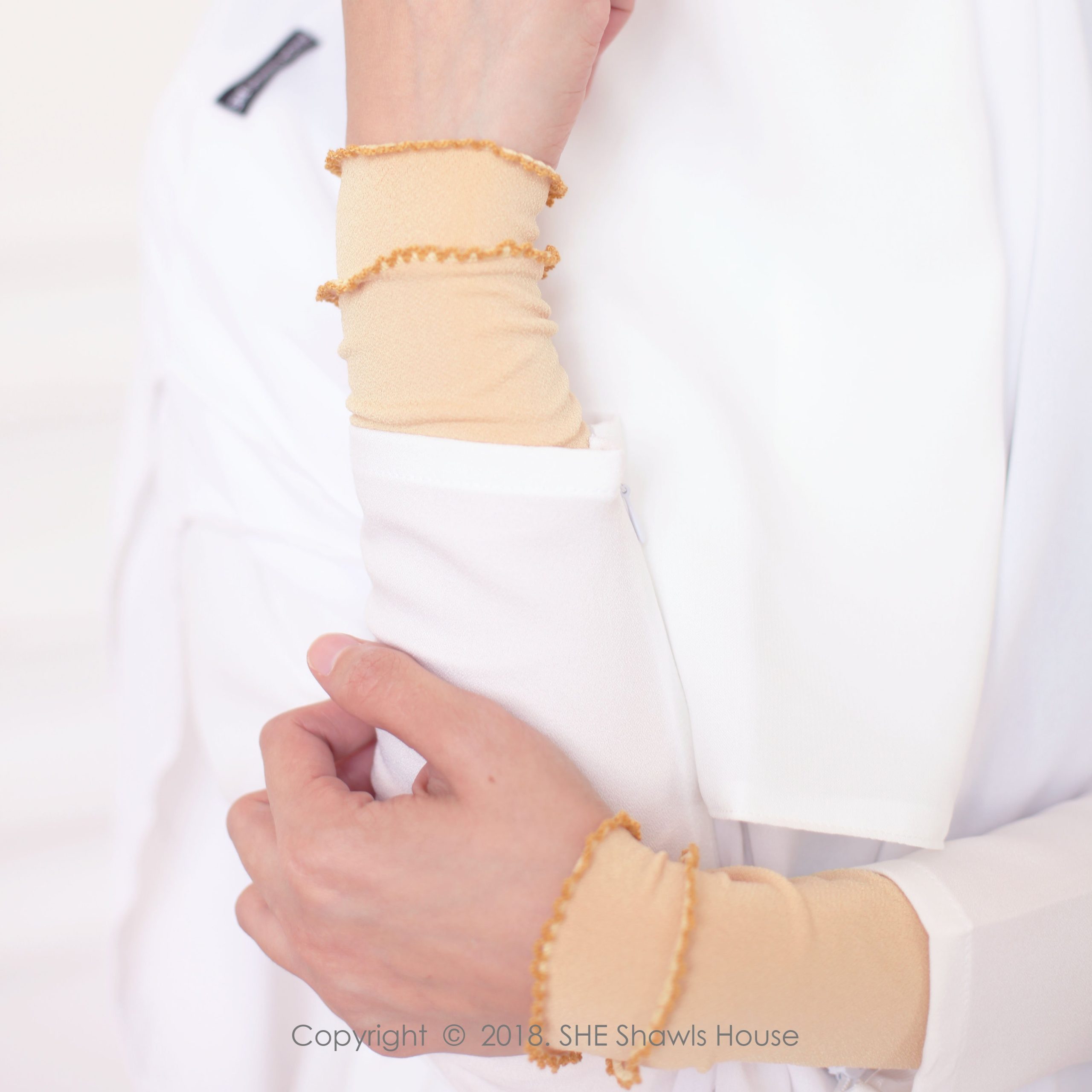 HANDSOX in 10 MACAROON