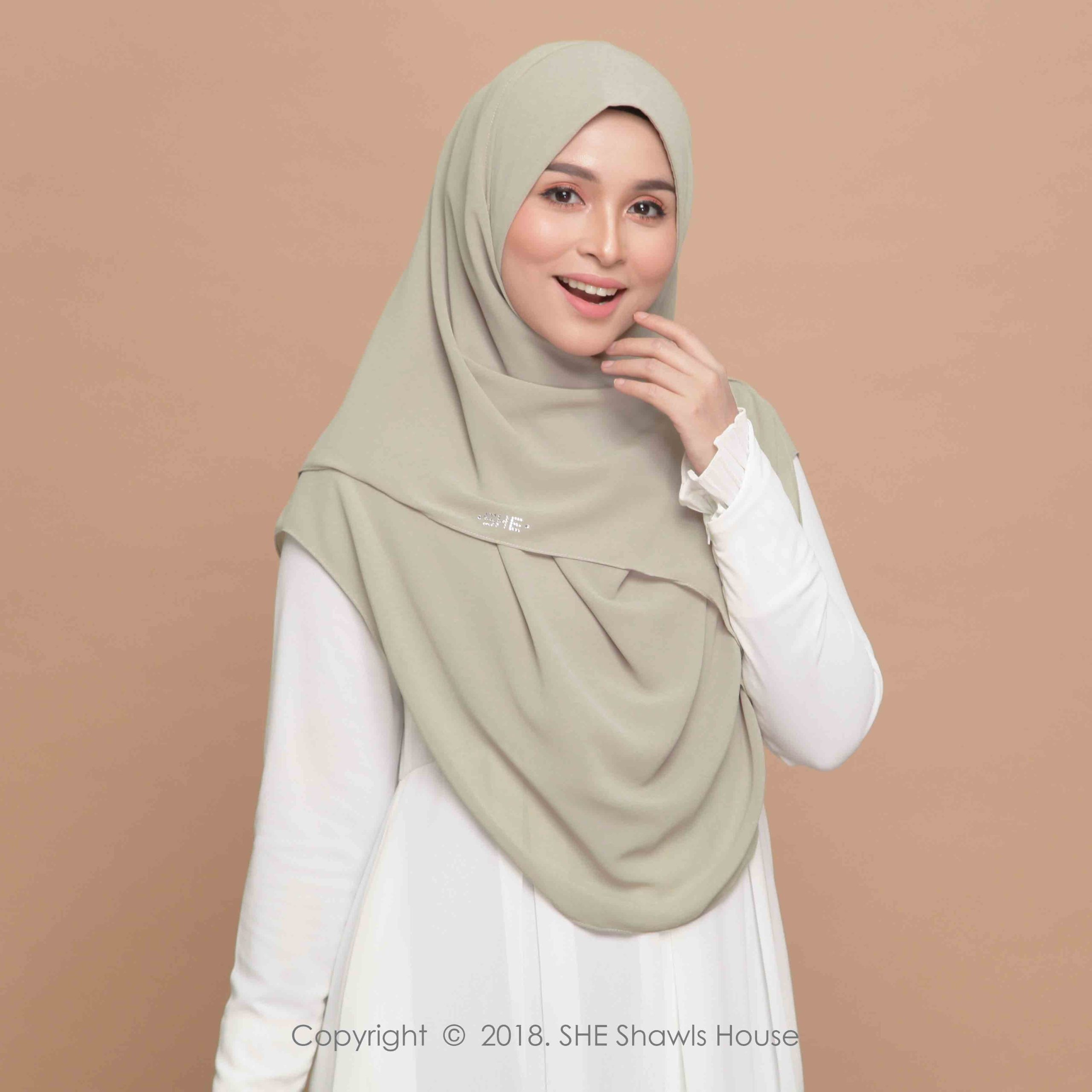 LAVYA in 12 SAGE - Image 3