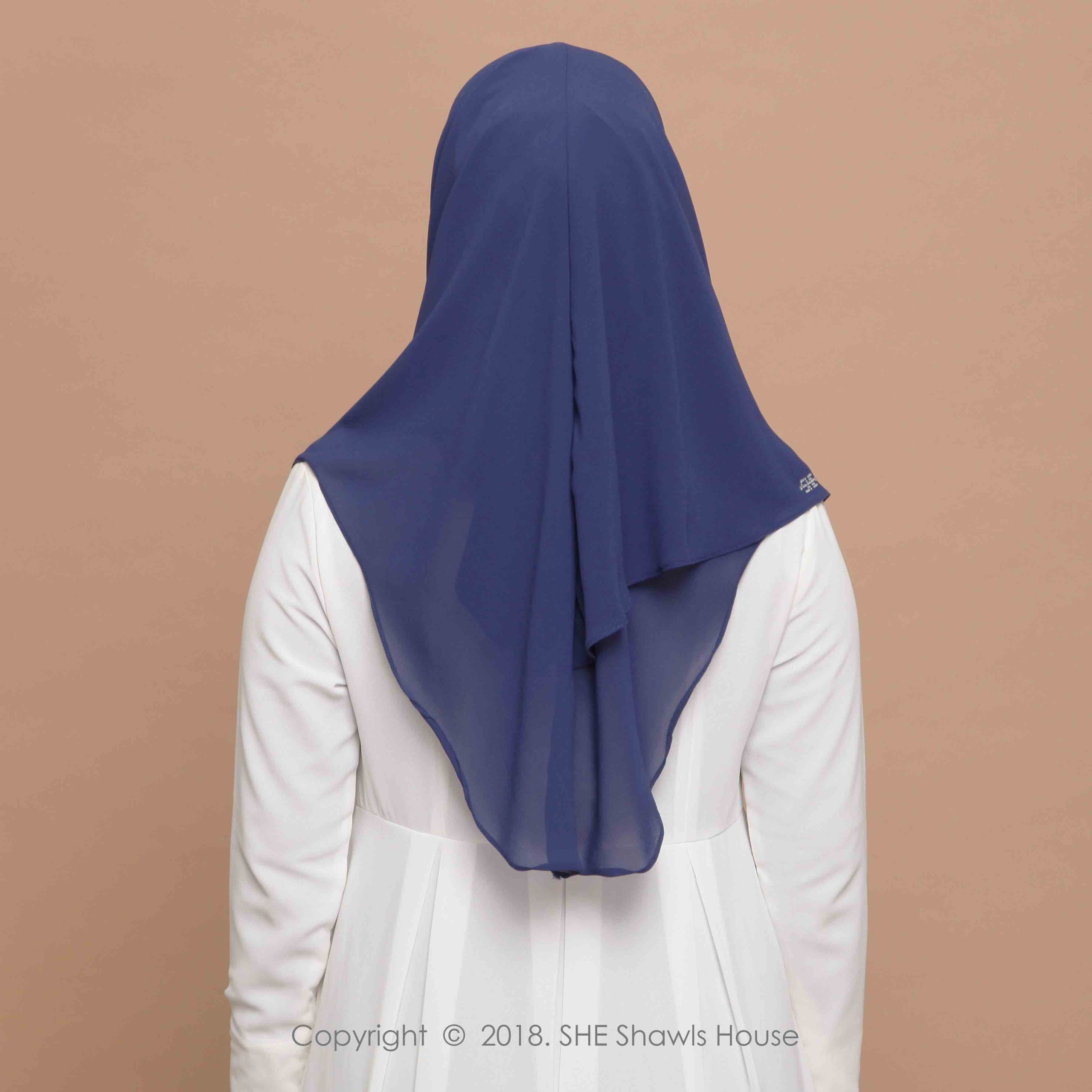 LAVYA in 16 PRUSSIAN - Image 7