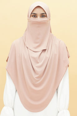 NOUREEZ in 304 AFSHA