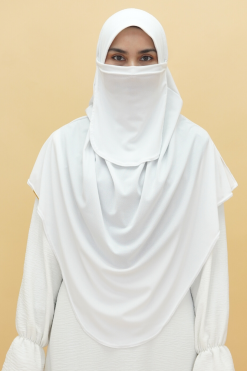 NOUREEZ in 302 WHITE