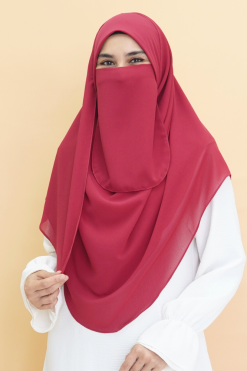 LAVYA NU in 324 CERISE